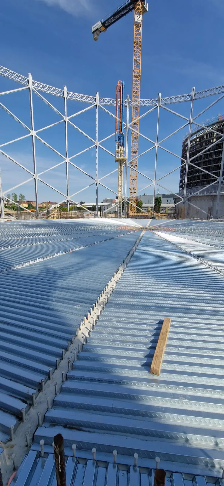 Gasometro — montaggio della struttura in cantiere