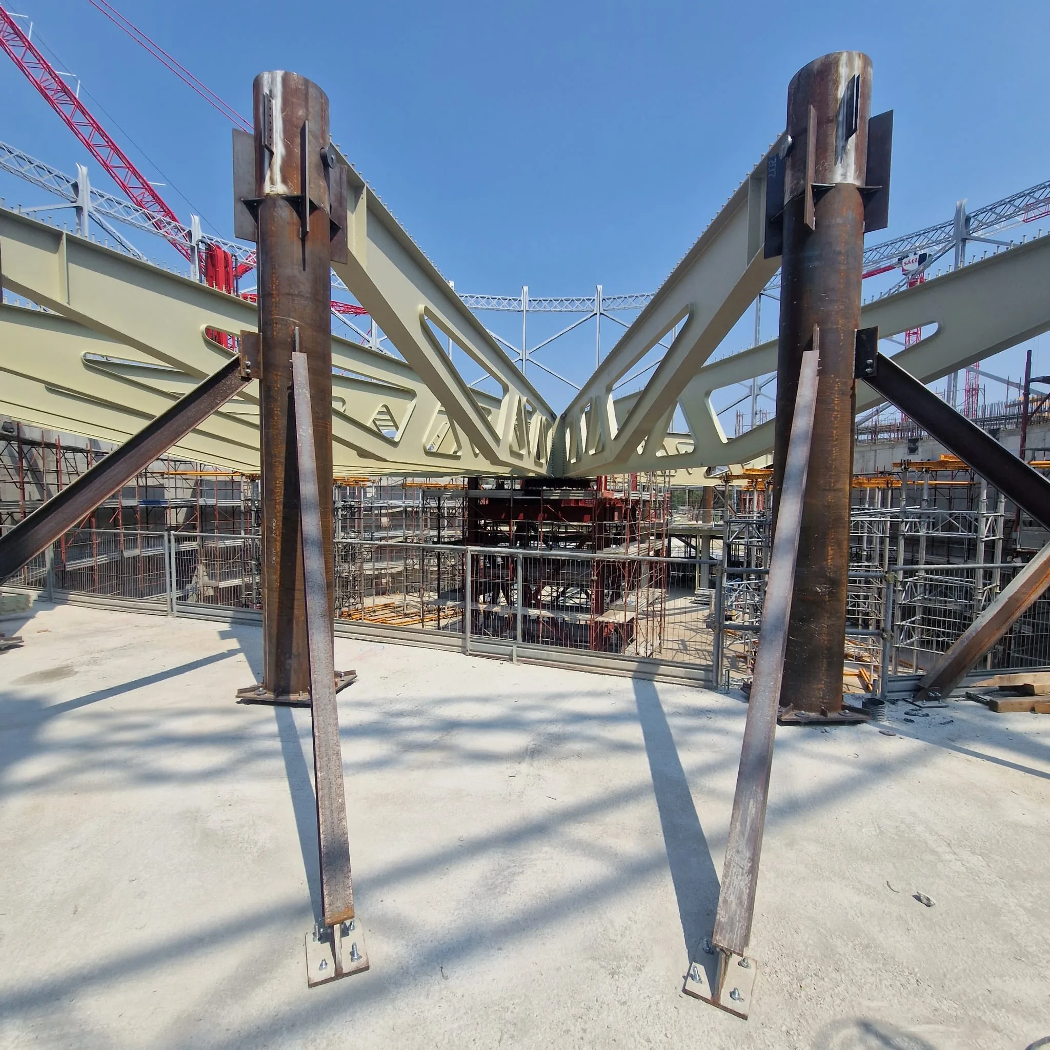 Gasometro — vista delle travi radiali