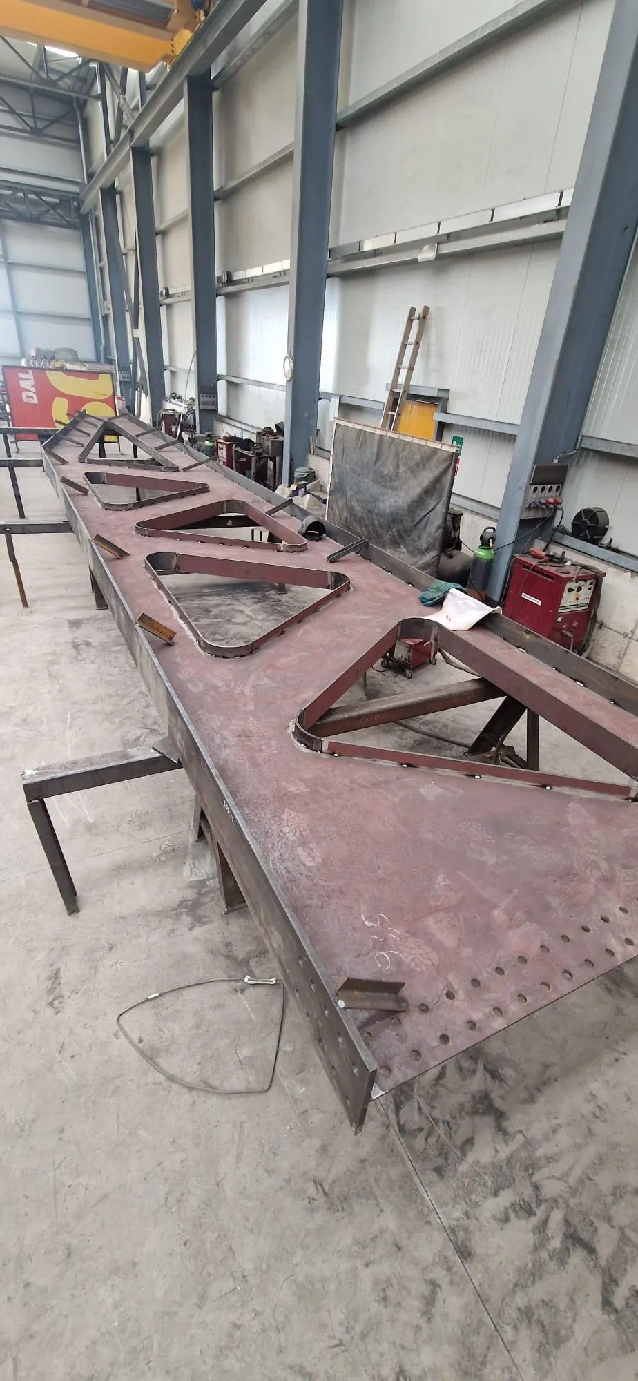Gasometro — lavorazione degli elementi in officina