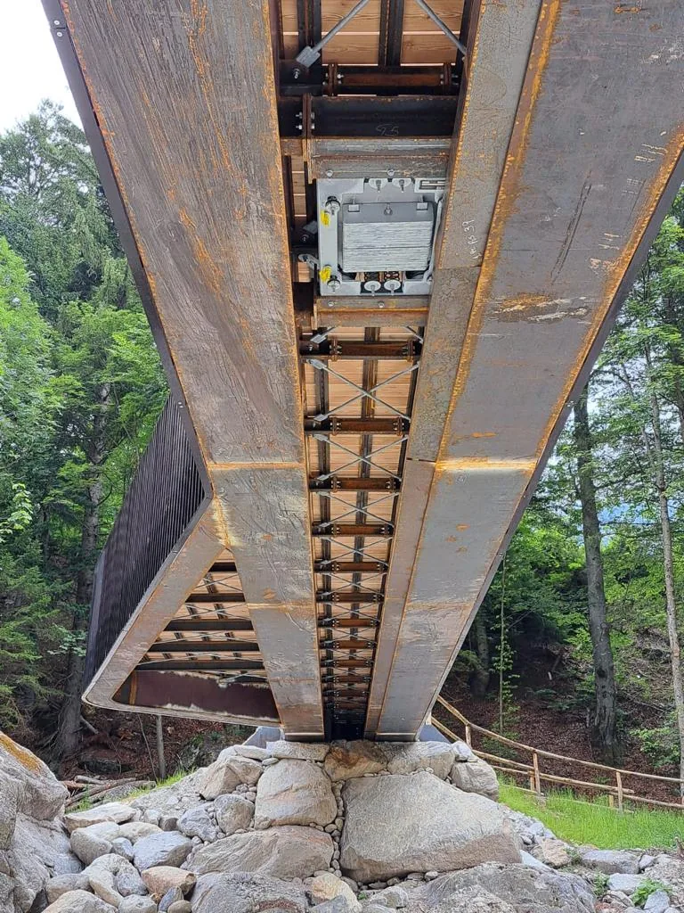 Passerella pedonale sul torrente Anza — Macugnaga: fotografia della struttura, vista 7