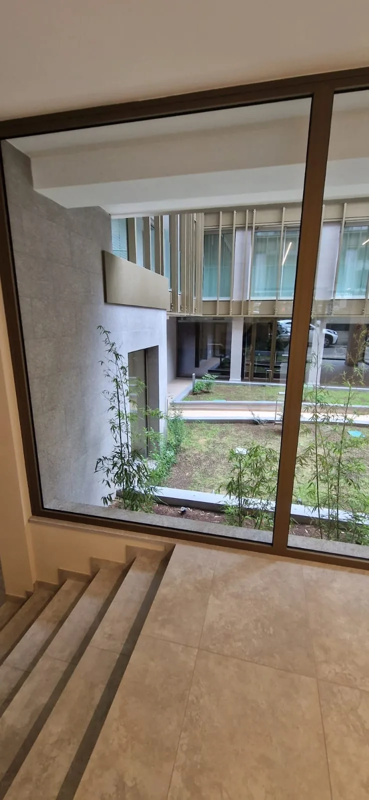 Residenze Via Fioravanti 5 — interno al piano terra