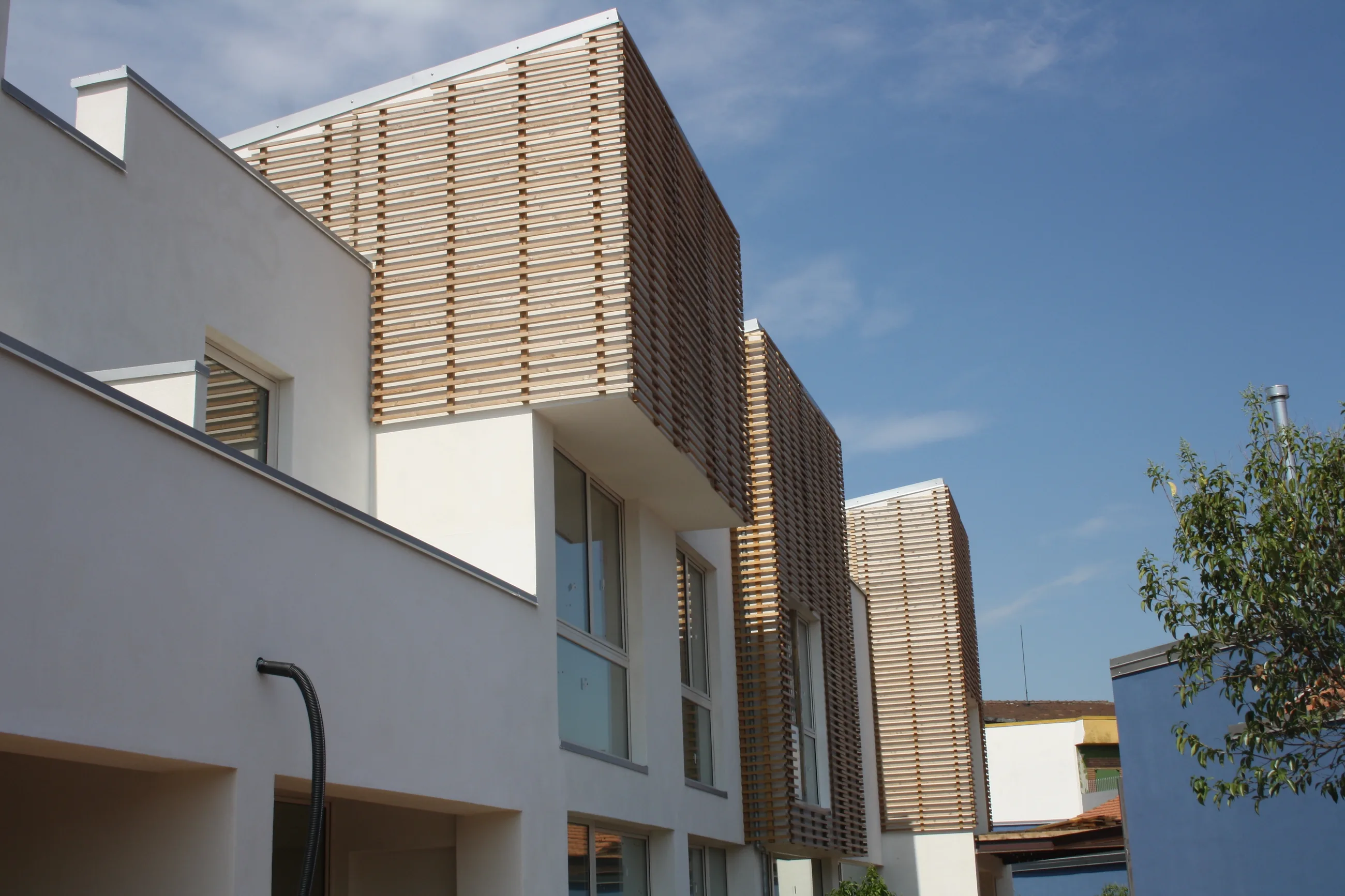 Residenze — Via Negrotto — edifici residenziali e facciate