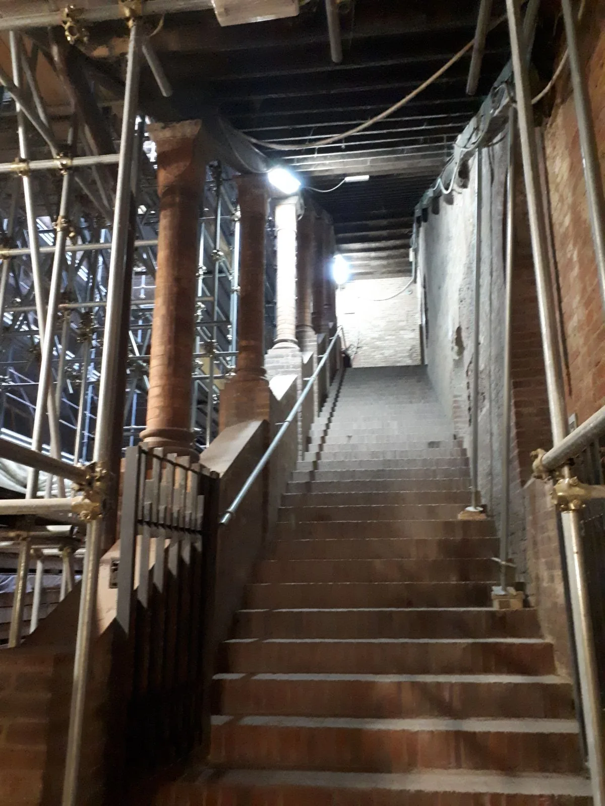 Scala metallica — Palazzo del Podestà: fotografia della struttura, vista 13